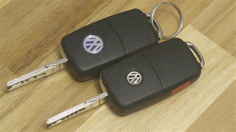 Volkswagen key fob battery replacement. Things To Know About Volkswagen key fob battery replacement. 